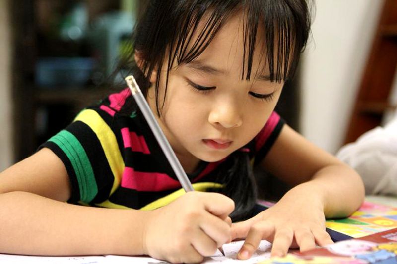 Luyện chữ đẹp cho trẻ chuẩn bị vào lớp 1